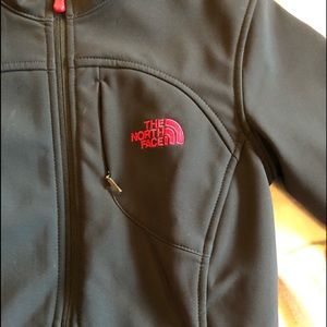 Women’s North Face jacket